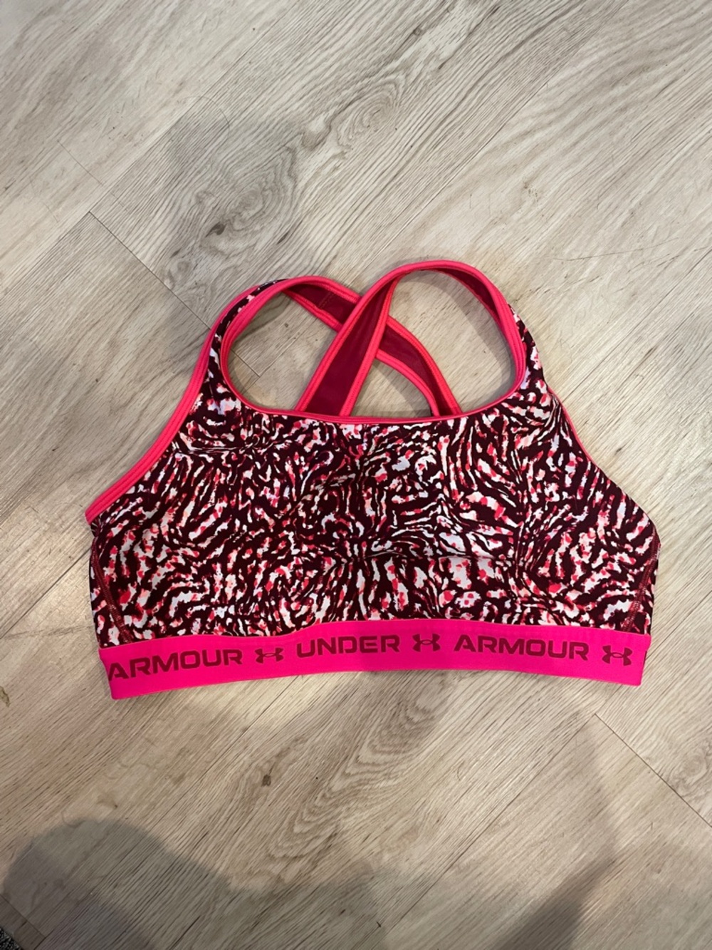 Under Armour Pink & White Patterned Crossback Sports Bra